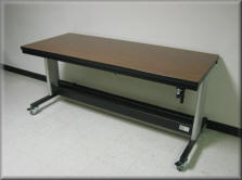 i-Frame Ergonomic Lift Table