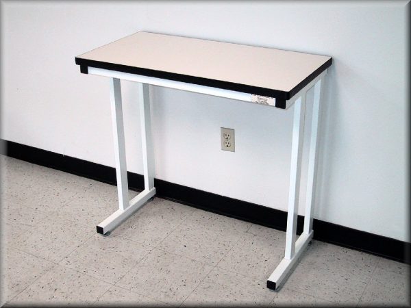 Table Model <span style="color: #800000;"><strong>C-109P</strong></span> - C-Frame Style Workbench w/ Recessed Front Legs - Image 5