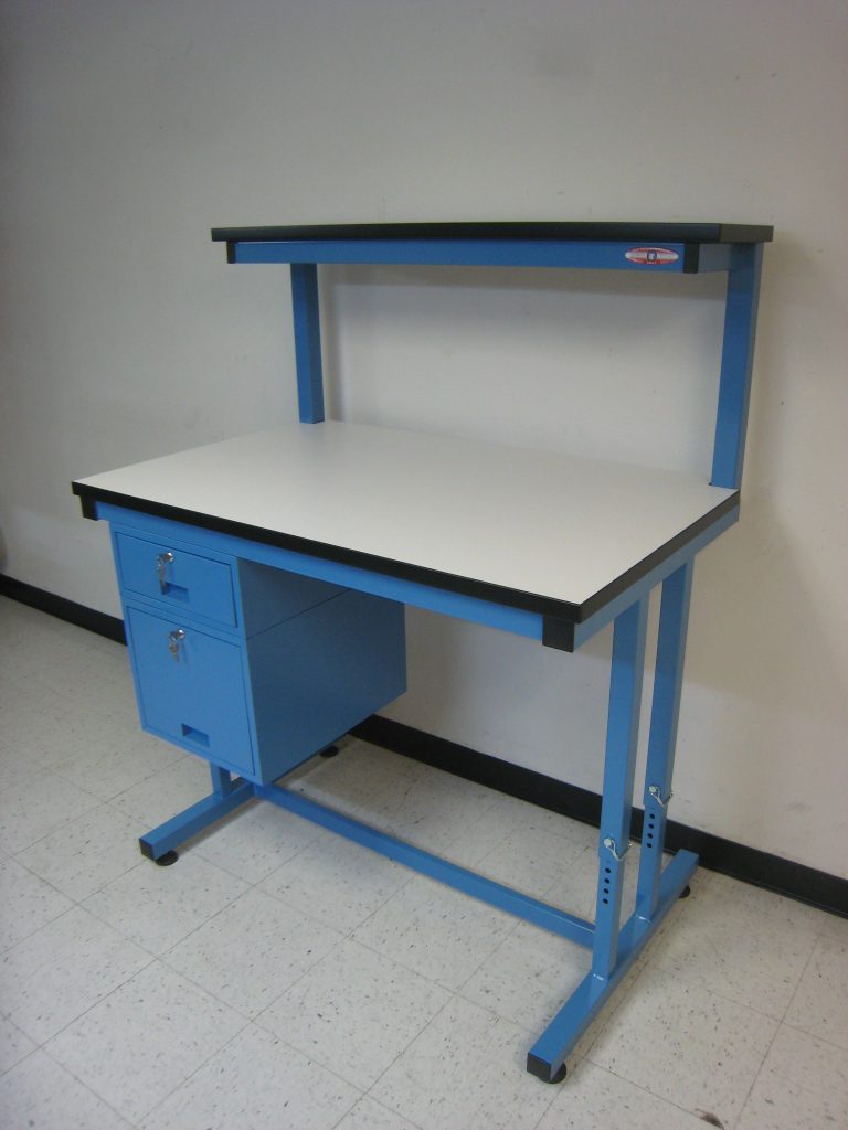 RDM WorkBench i-103P Tech Table w/ Fixed Upper Shelf