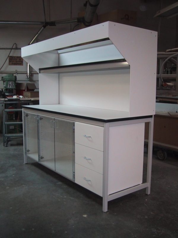 Table Model <span style="color: #800000;"><strong>F-103PDL</strong></span> - Workbench with Overhead Utility / Light Boom - Image 4