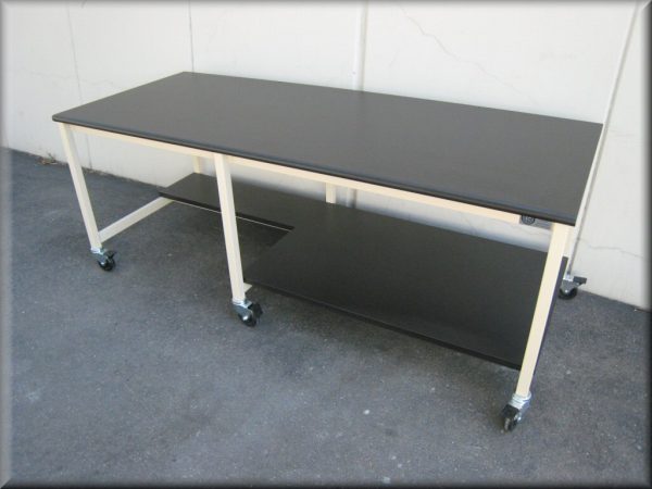 Table Model <span style="color: #800000;"><strong>A-109P-CLG</strong></span> - Workbench with Center Legs - Image 3