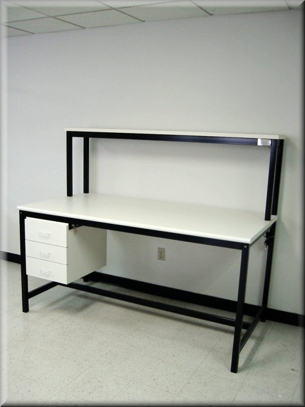 Table Model <span style="color: #800000;"><strong>F-103P</strong></span> - Tech Style Workbench with Upper Shelf - Image 4