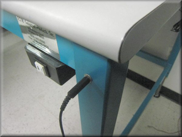 Table Model <strong>LFH-102PE</strong> - Economy Horizontal Laminar Flow HEPA Workstations - Image 5