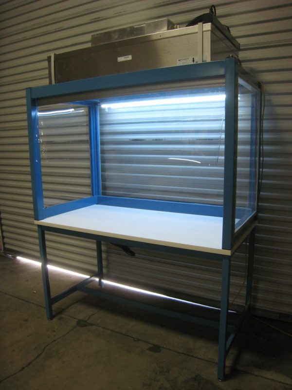 Vertical Laminar Flow Workstation LF-102P-B-RDMBLUE-01