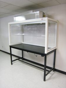 Laminar Flow Hood - Laboratory Cabinet