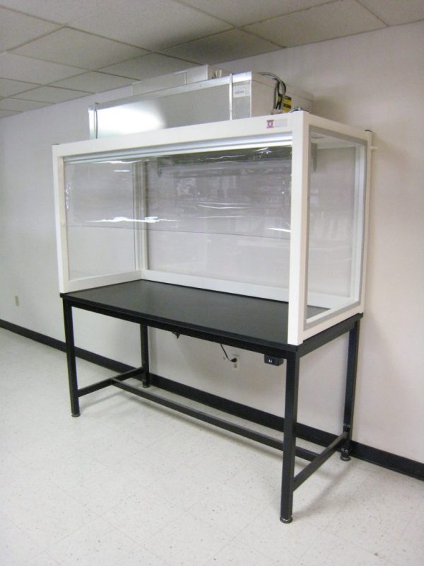 Vertical Laminar Flow Workstation - LF-102P-B-WHITE-02
