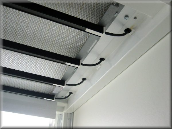 Table Model <strong>LFH-102PE</strong> - Economy Horizontal Laminar Flow HEPA Workstations - Image 7