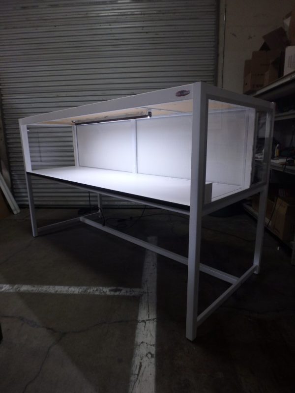 Horizontal Clean Air Workstation LFH-102PE-8-01