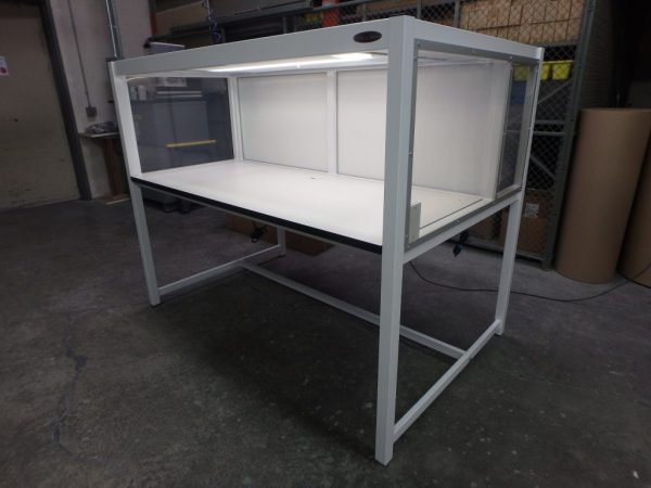 Horizontal Clean Air Workstation LFH-102PE-6-01