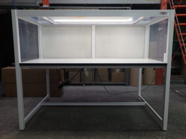 Horizontal Clean Air Workstation LFH-102PE-6-01
