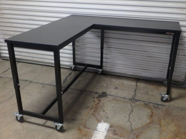 Table Model <span style="color: #800000;"><strong>LA-109P</strong></span> - L-Shaped Workbench - Flat Top - Image 10