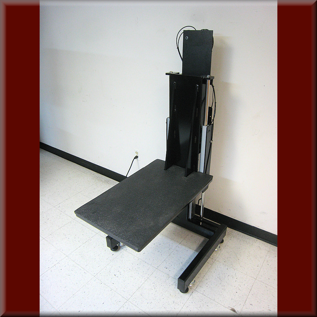 Table Model LP-105P – Low-Start Platform Lift